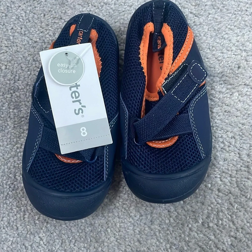 Todder Boys Water Shoes Size 8 NEW WITH TAGS